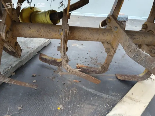 Prodám rotavator KYR-122 k malotraktorům ve velmi dobrému st - 5