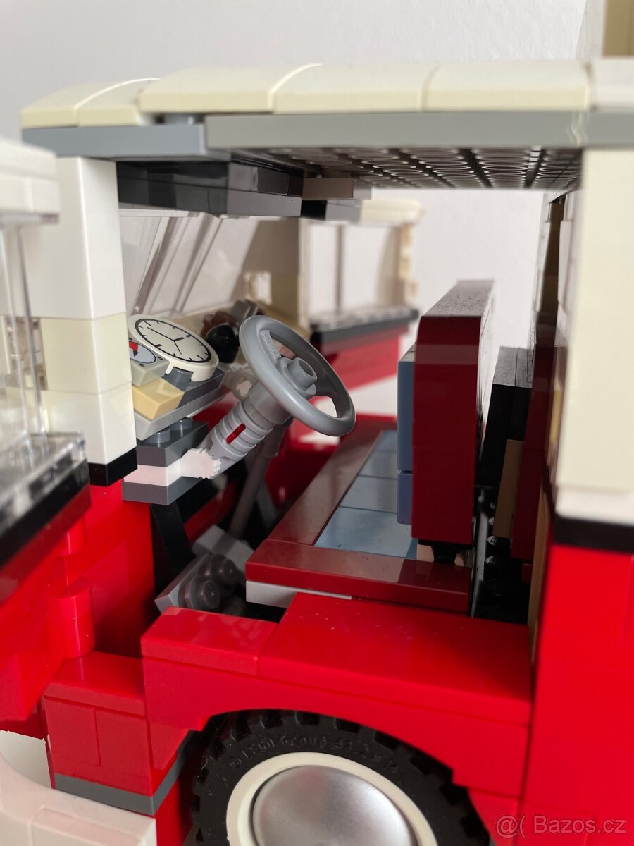 LEGO Creator: Volkswagen T1 Camper Van - 5