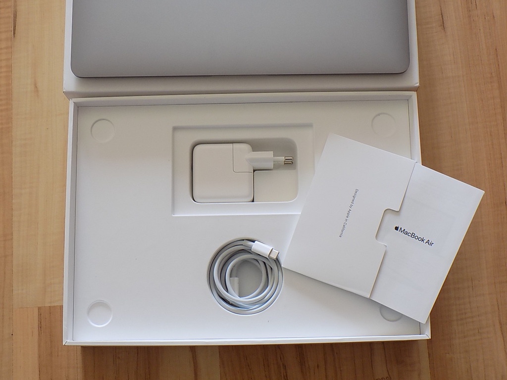  Apple MacBook Air 13,3" (2020)/M1/8GB RAM/256GB/ZÁRUKA - 5