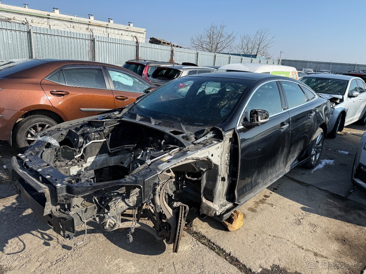 Jaguar XJ 3.0 202kw Diesel V6 Premium Luxury.Motor prodán - 5