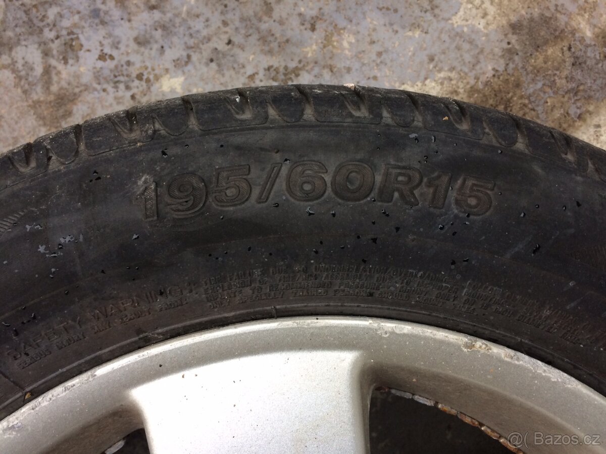 pneu 195/60/15 - 5