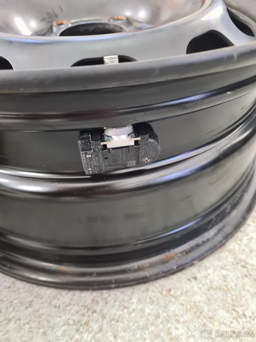 Plechové disky BMW 16", 7Jx16H2 IS31 + čidla tlaku - 5