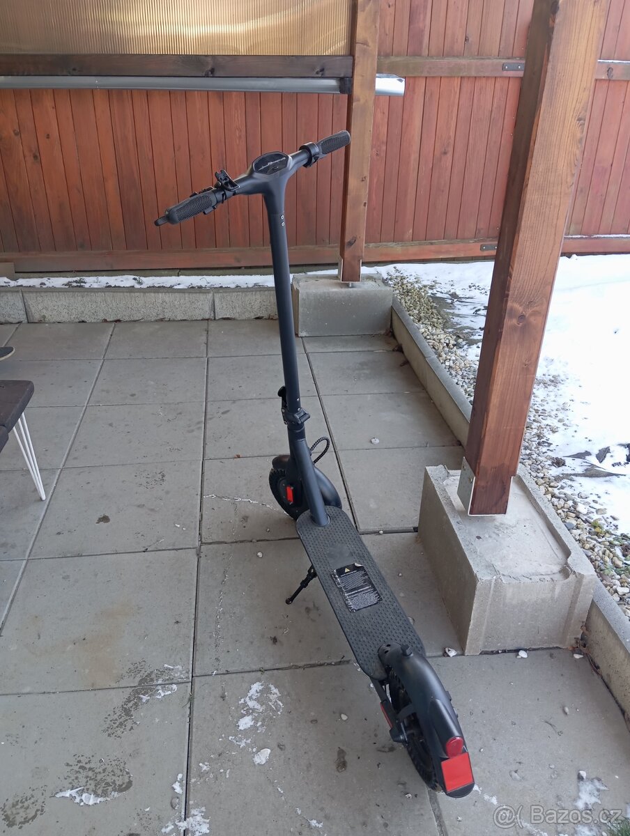 Elektrická koloběžka Vega h10m - 5