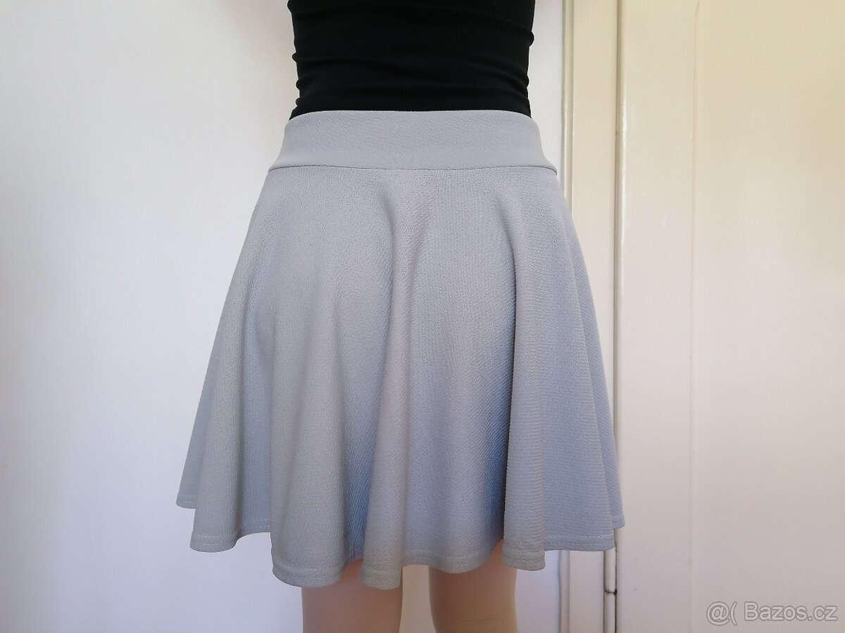 Nová šedo-stříbrná minisukně Urban Coco - 5