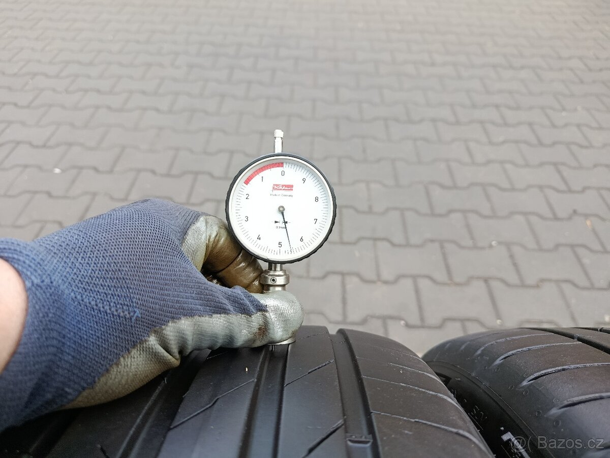 235/45/20 letní pneu hankook - 5