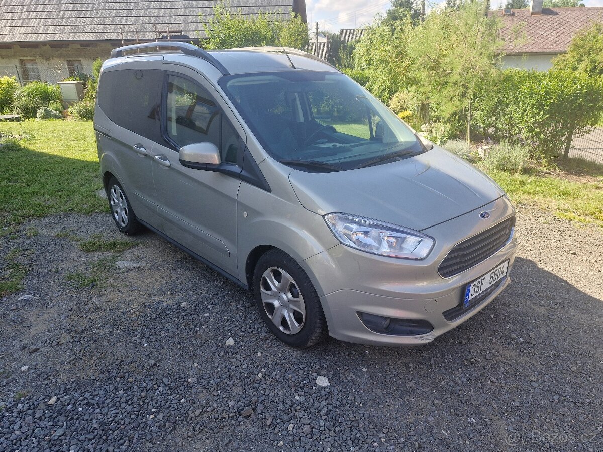 Ford Tourneo Courier - 5