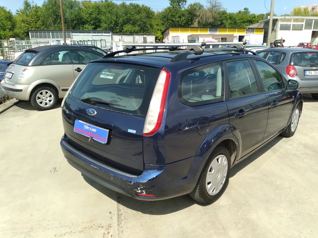 FORD FOCUS COMBI 1.6 16V 1.VLASTNÍK, ČR, KLIMA - 5
