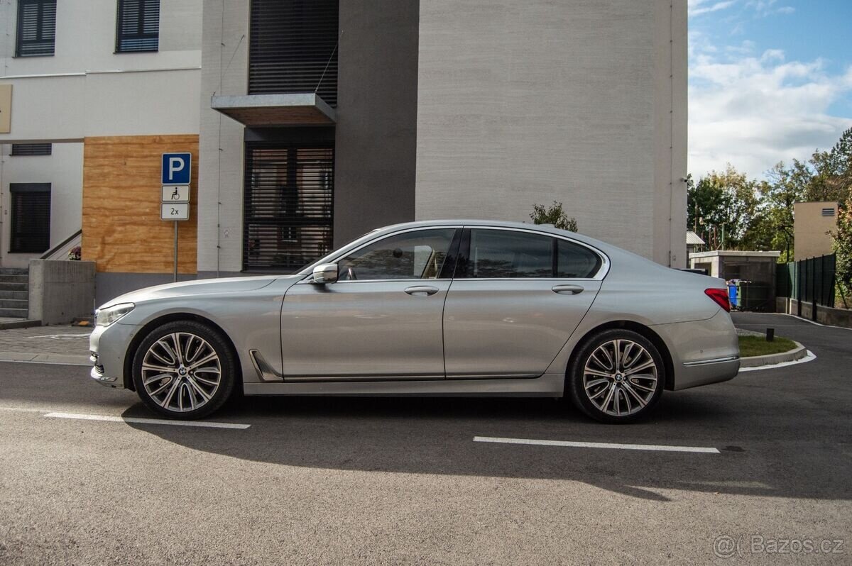 BMW 750i G11 xDrive 330kw - 5