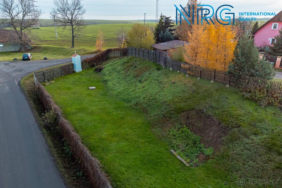 Prodej pozemku 700m2 , Neškaredice - 5