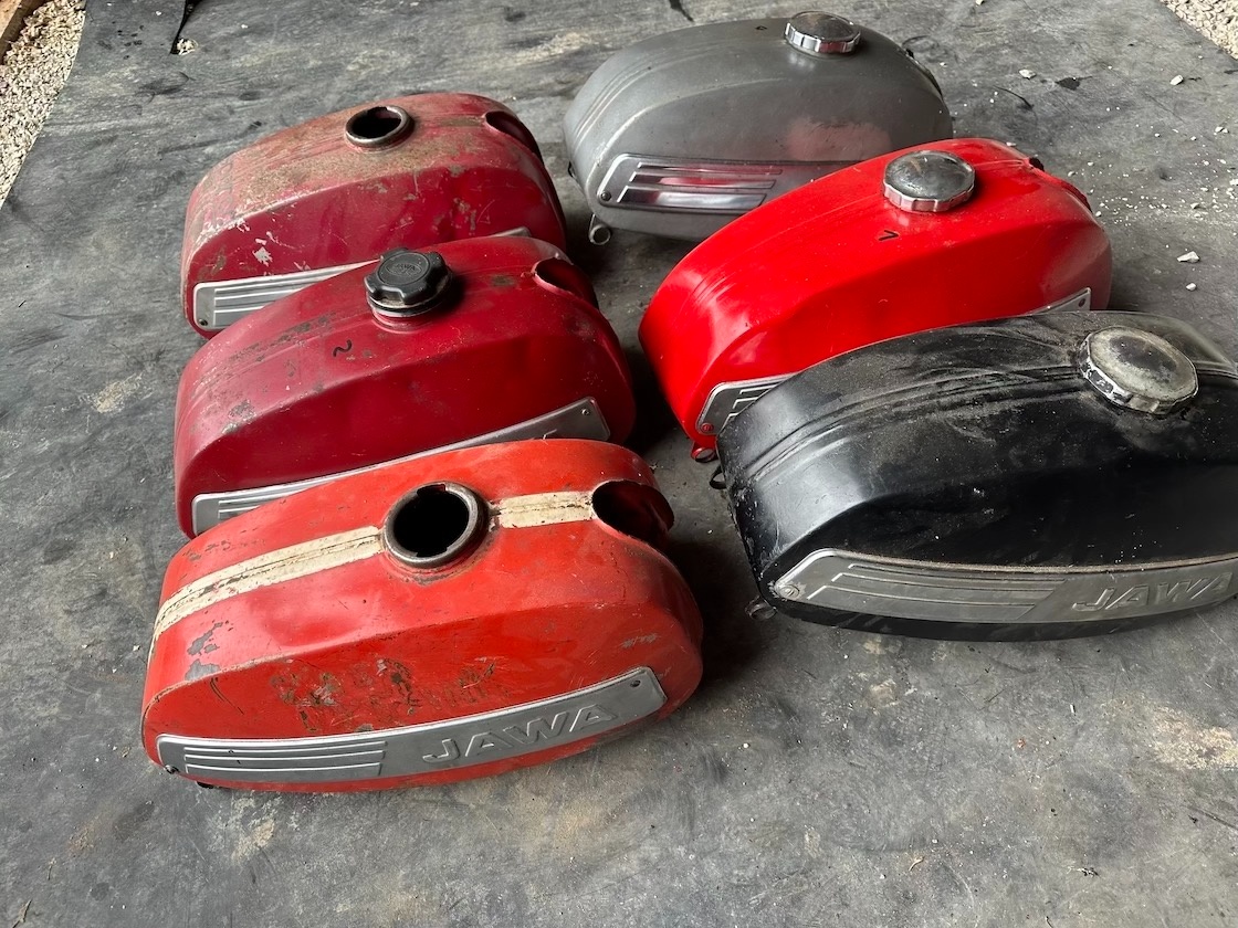 Predám NÁDRŽ JAWA 350/634 novšie prevedenie - 5