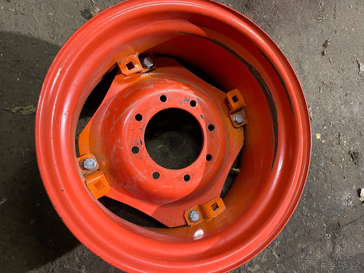 Disky traktor Kubota R20 - 5