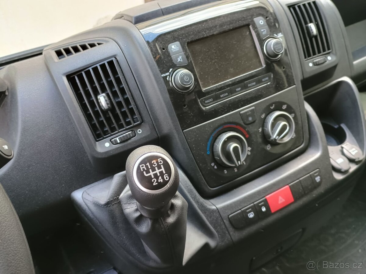 Peugeot Boxer 2.2 - 5