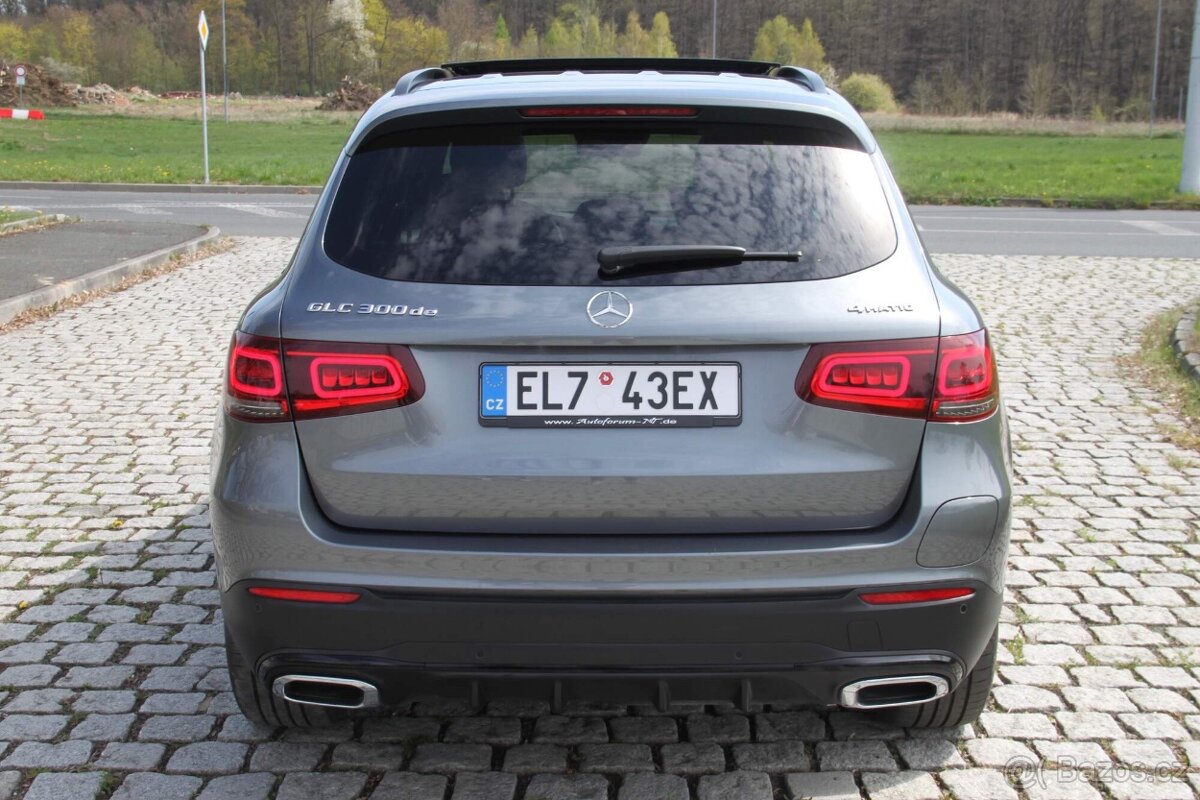 GLC 300de,Face,AMGPaket,MultiBeam,BURMESTER,Virtual,94 000km - 5