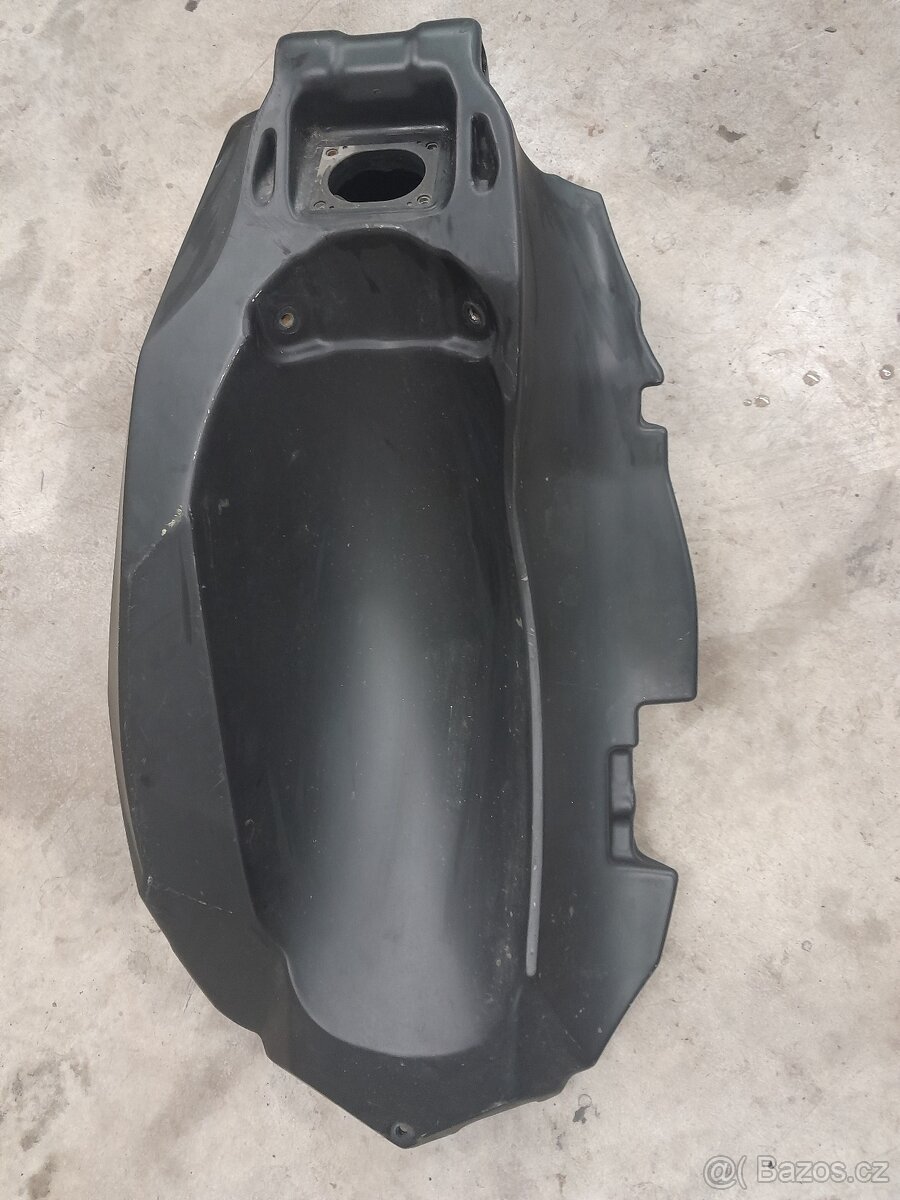 Nádrž KTM 690 SMC - 5