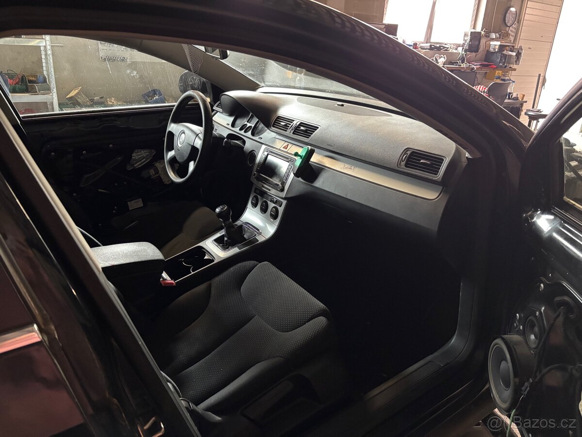 Interiér Passat b6 - 5
