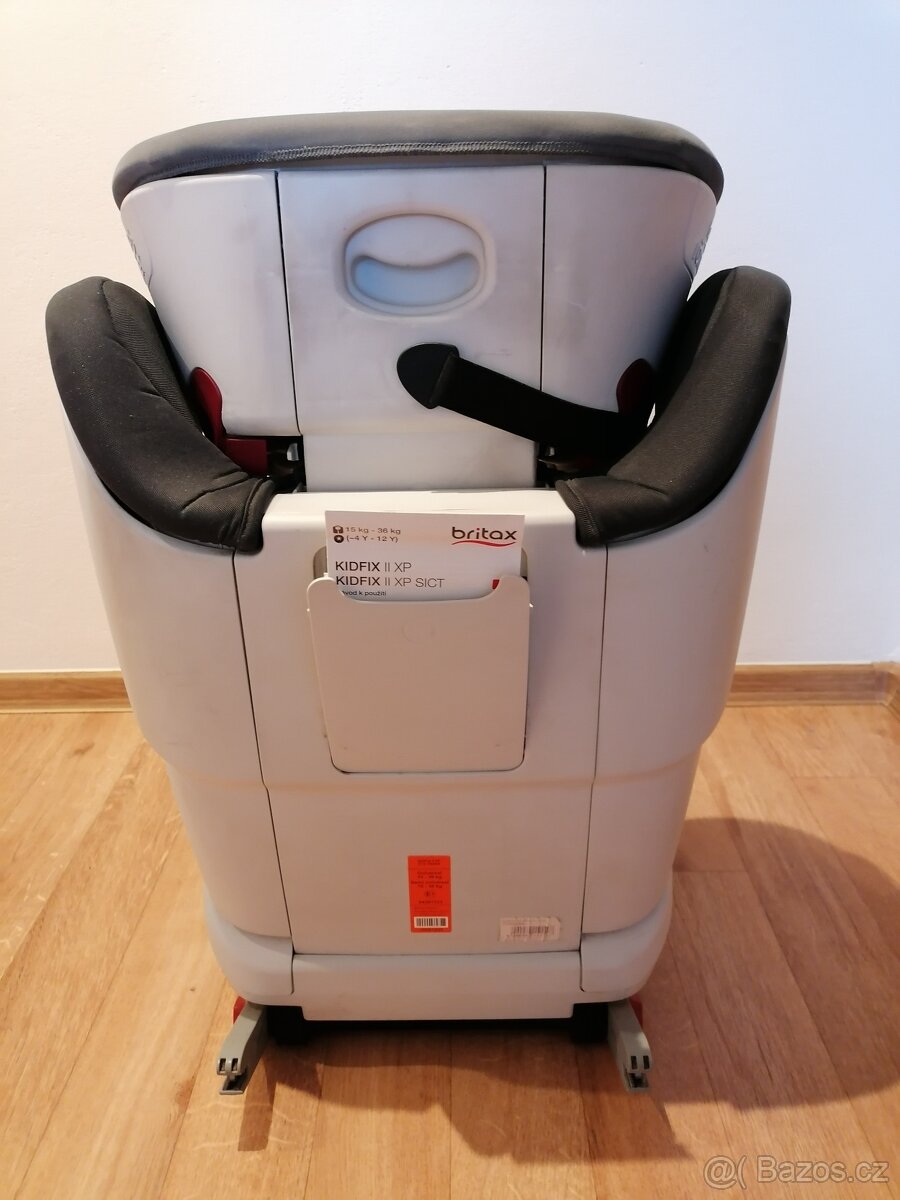 Autosedačka Britax Römer Kidfix II XP (15–36 kg) - 5