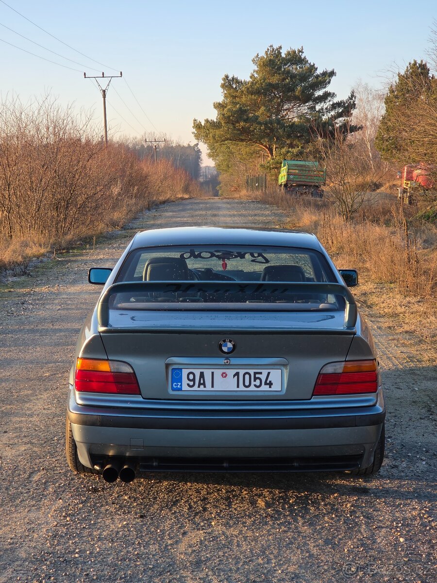 BMW e36 Coupé M52B25 - 5