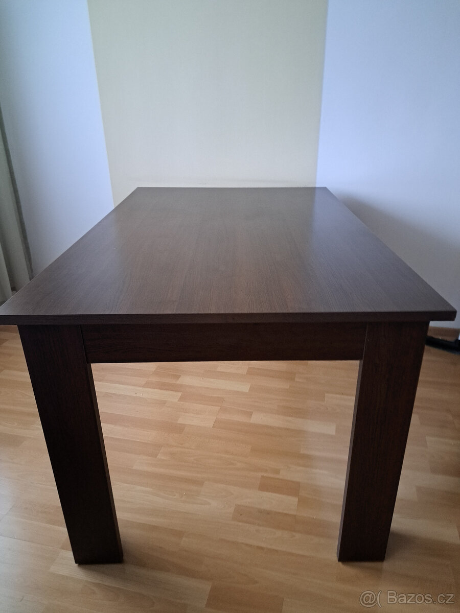 Jídelní stůl - 5