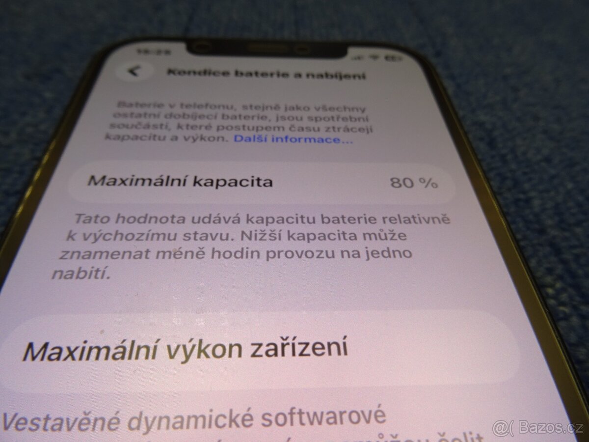 APPLE iPhone 12 64GB + pouzdro - 5