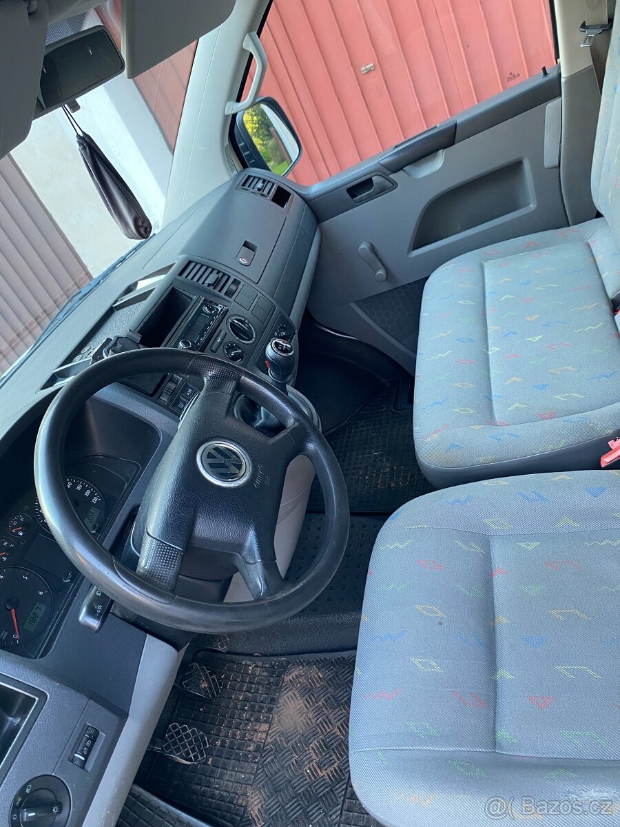 Volkswagen Transporter - 5