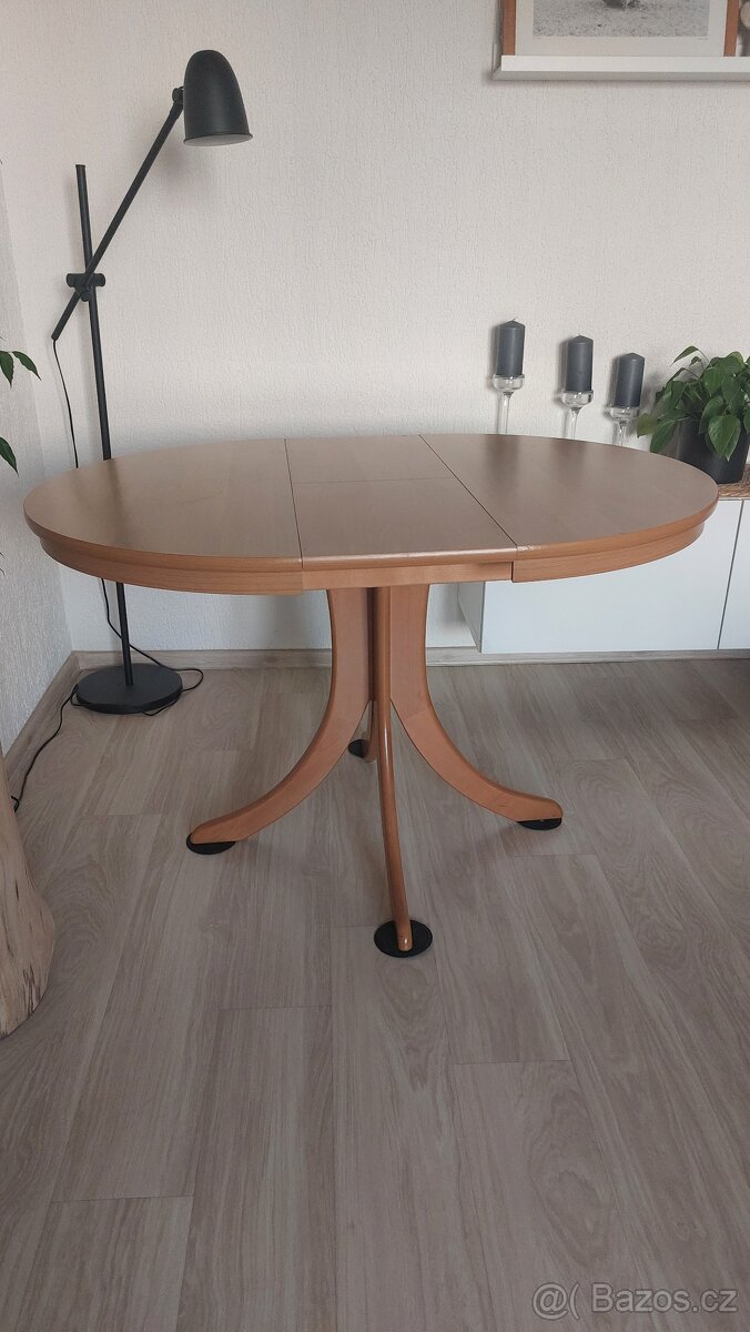 Jídelní stůl - 5