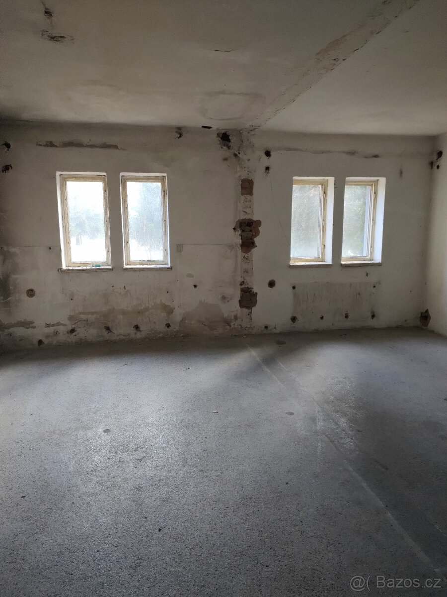 Pronájem skladových prostor, parkovacích stání - 5