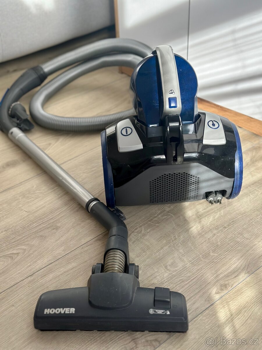 Vysavač HOOVER - 5