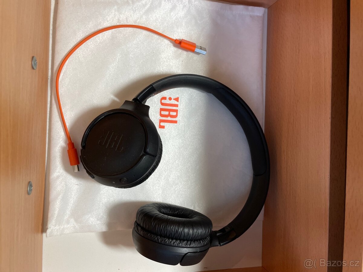 Sluchátka JBL Tune 520BT (JBLT520BTBLKEU) černá - 5