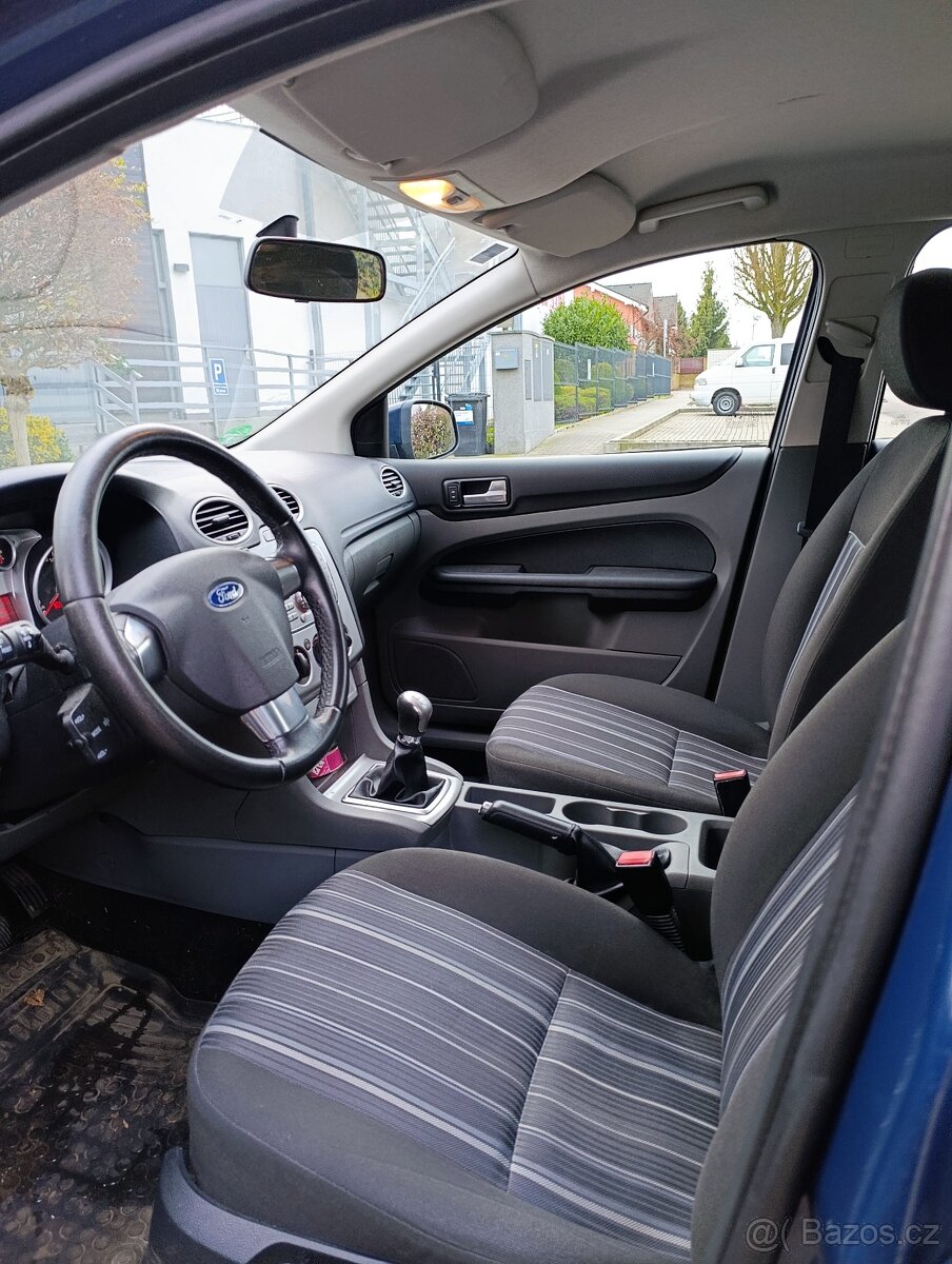 Ford Focus 1.6 74kw benzín - Výborný motor - 5
