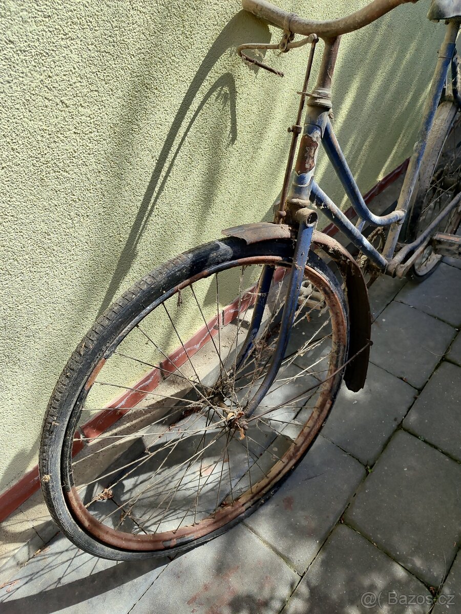 Retro staré kolo stadion - 5