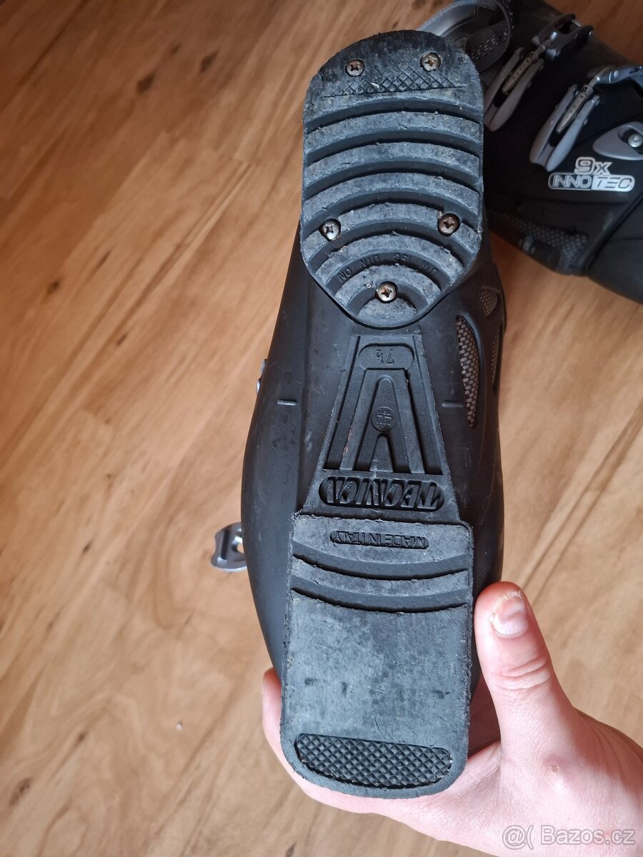 Lyže Atomic s lyžáky Tecnica - 5