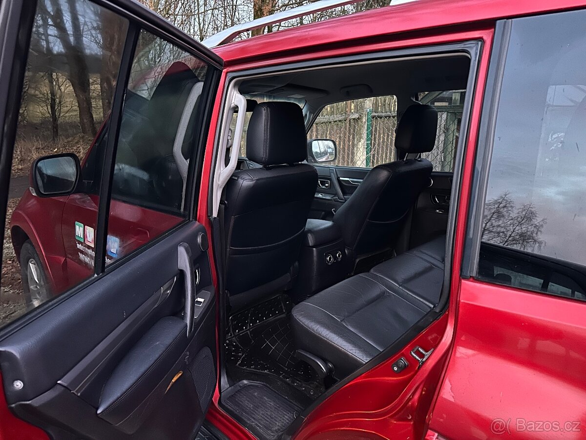 PRODÁM MISTUBISHI PAJERO - 5