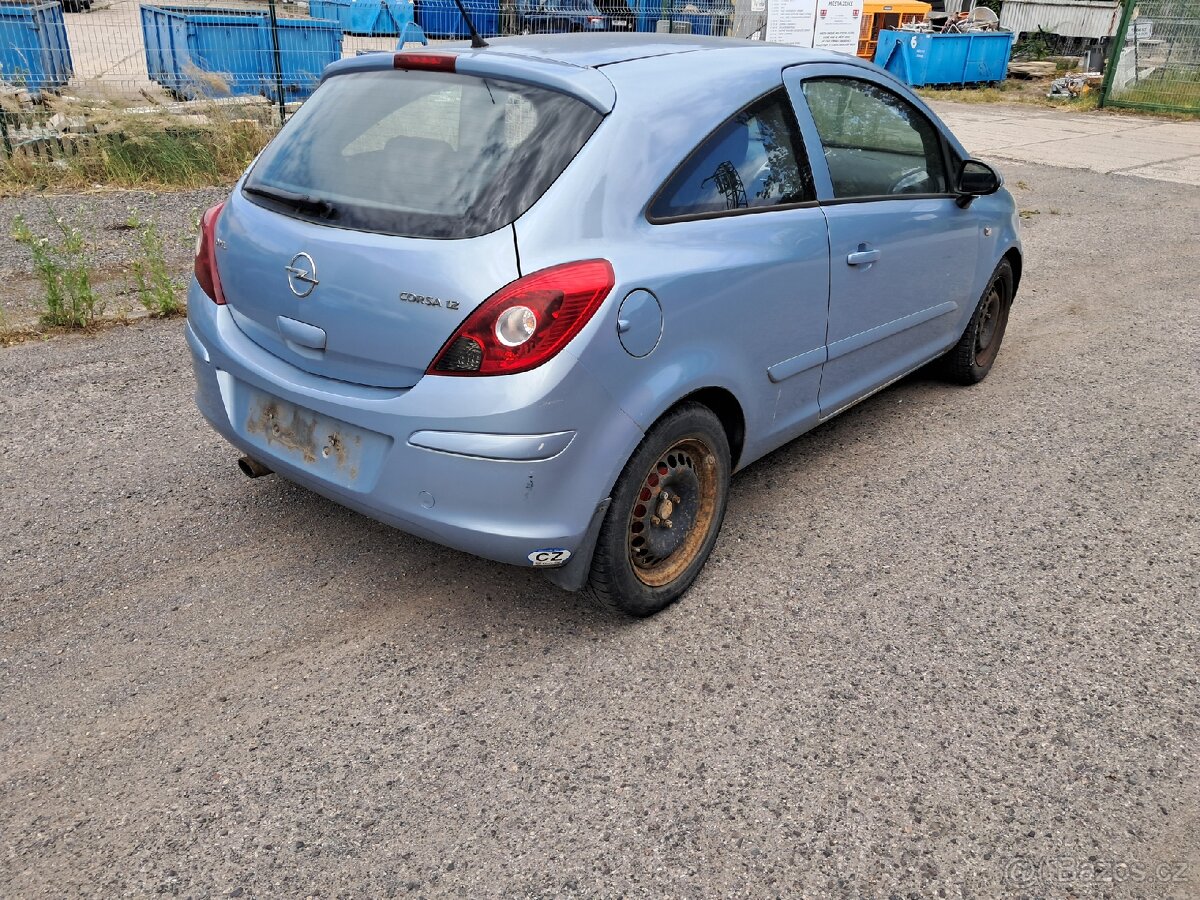 Opel Corsa D 1.2i-nahradni díly - 5