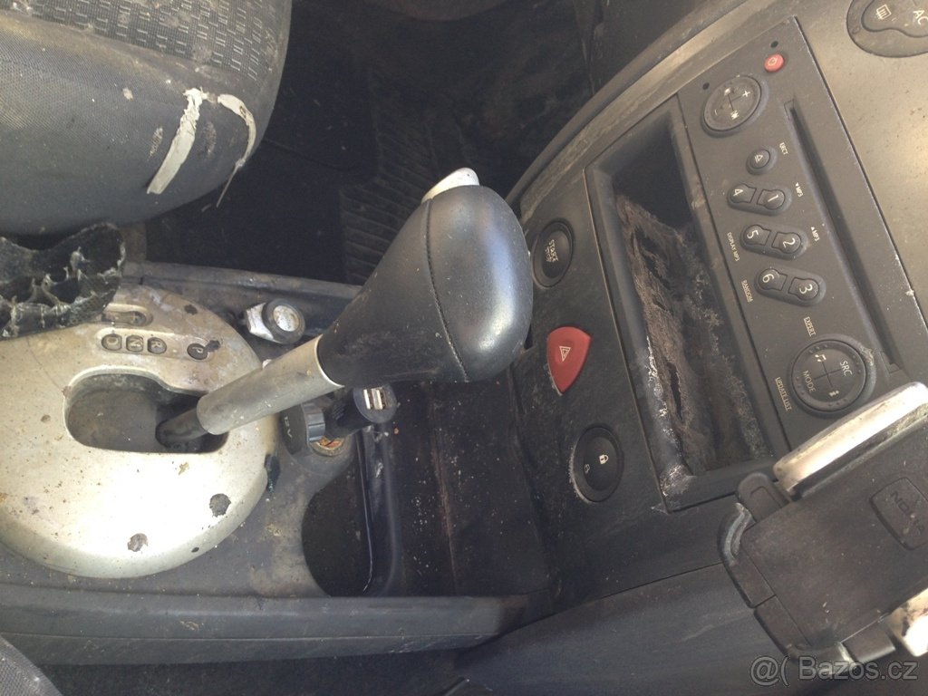 Renault Megane Combi 2,0i 16V Automat, 2008, díly - 5