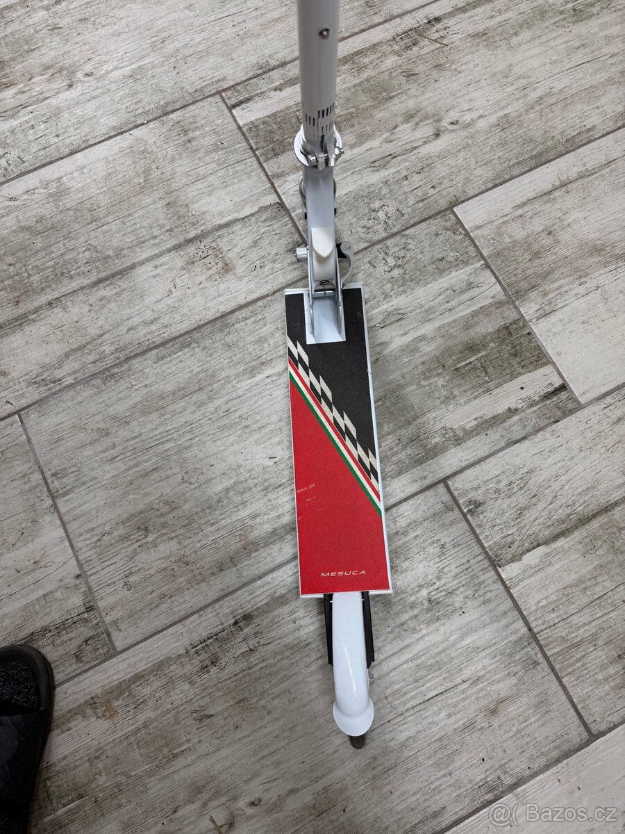 Koloběžka Ferrari - 5