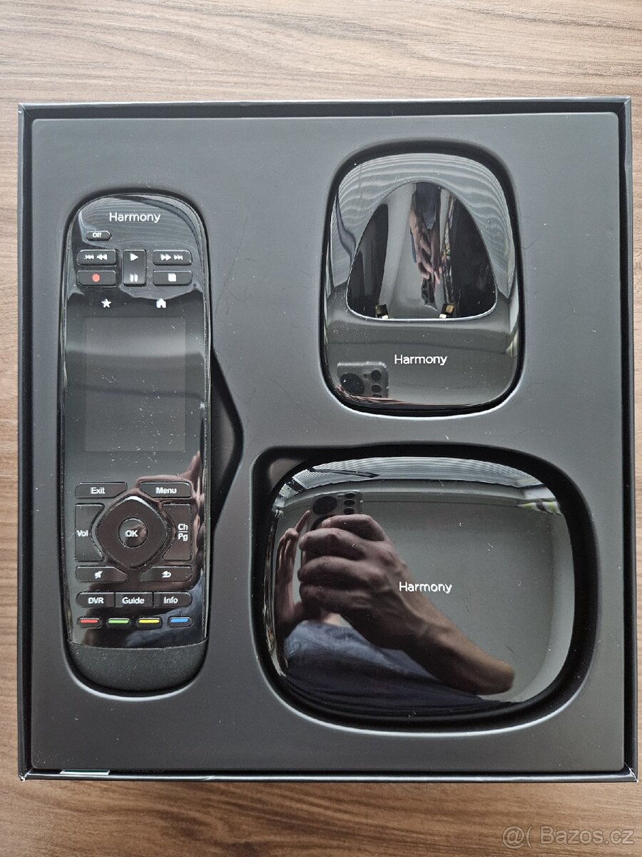 Dálkový ovladač Logitech Harmony Ultimate - 5