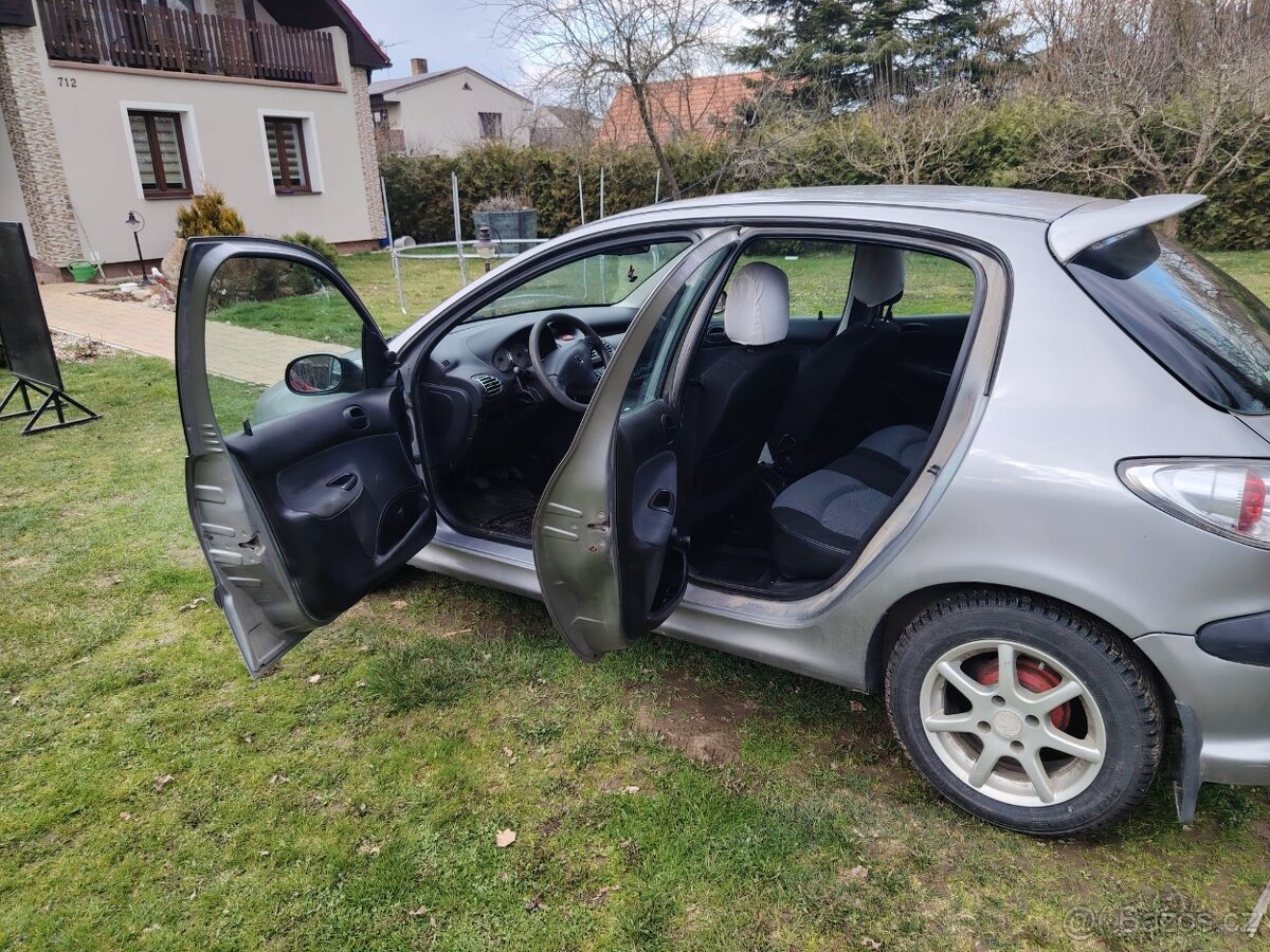 Peugeot 206 - 5