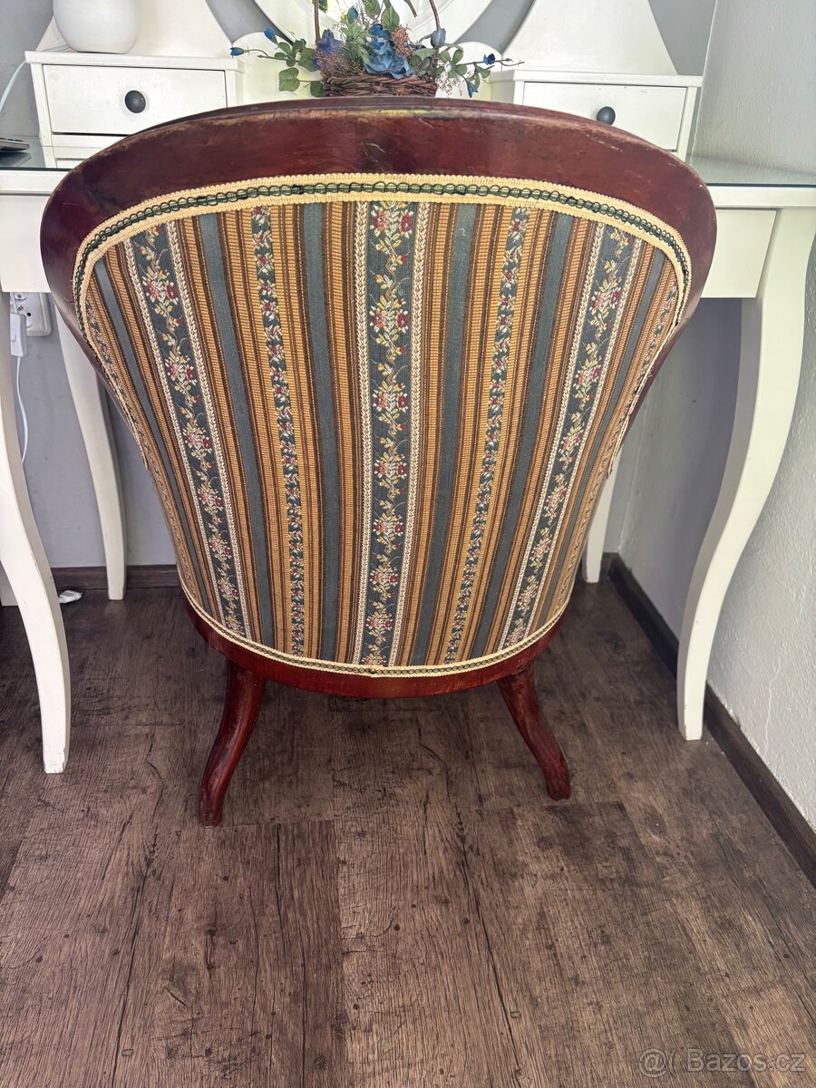 starožitné křeslo - 5