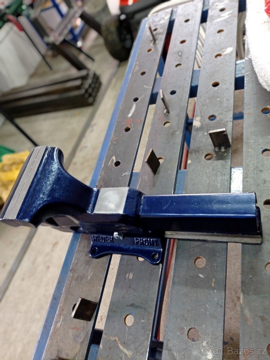 Svěrák Heuer front - 5