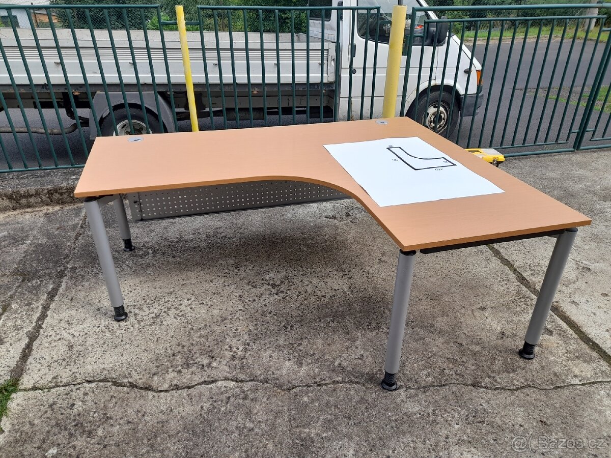 Rohovy psaci kancelarsky stul - 5