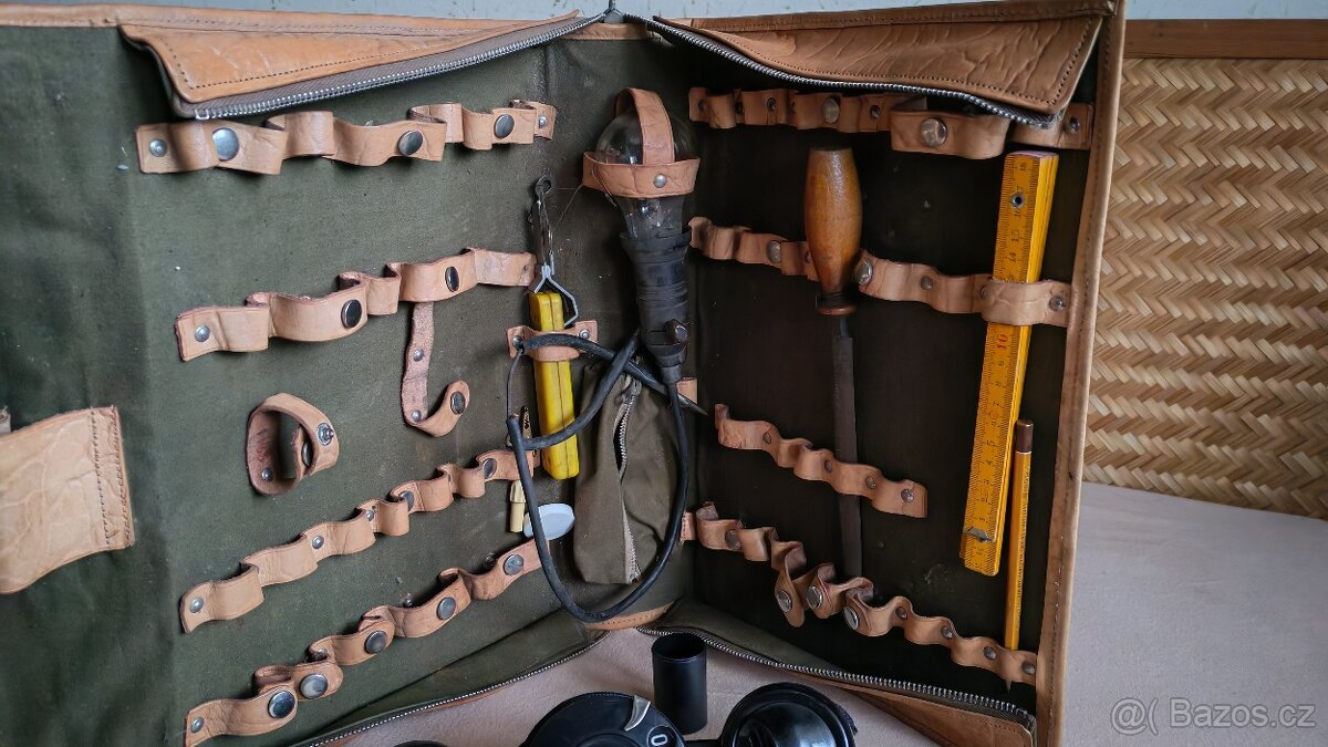 Zkoušečka telefonu, výbava technika - 5