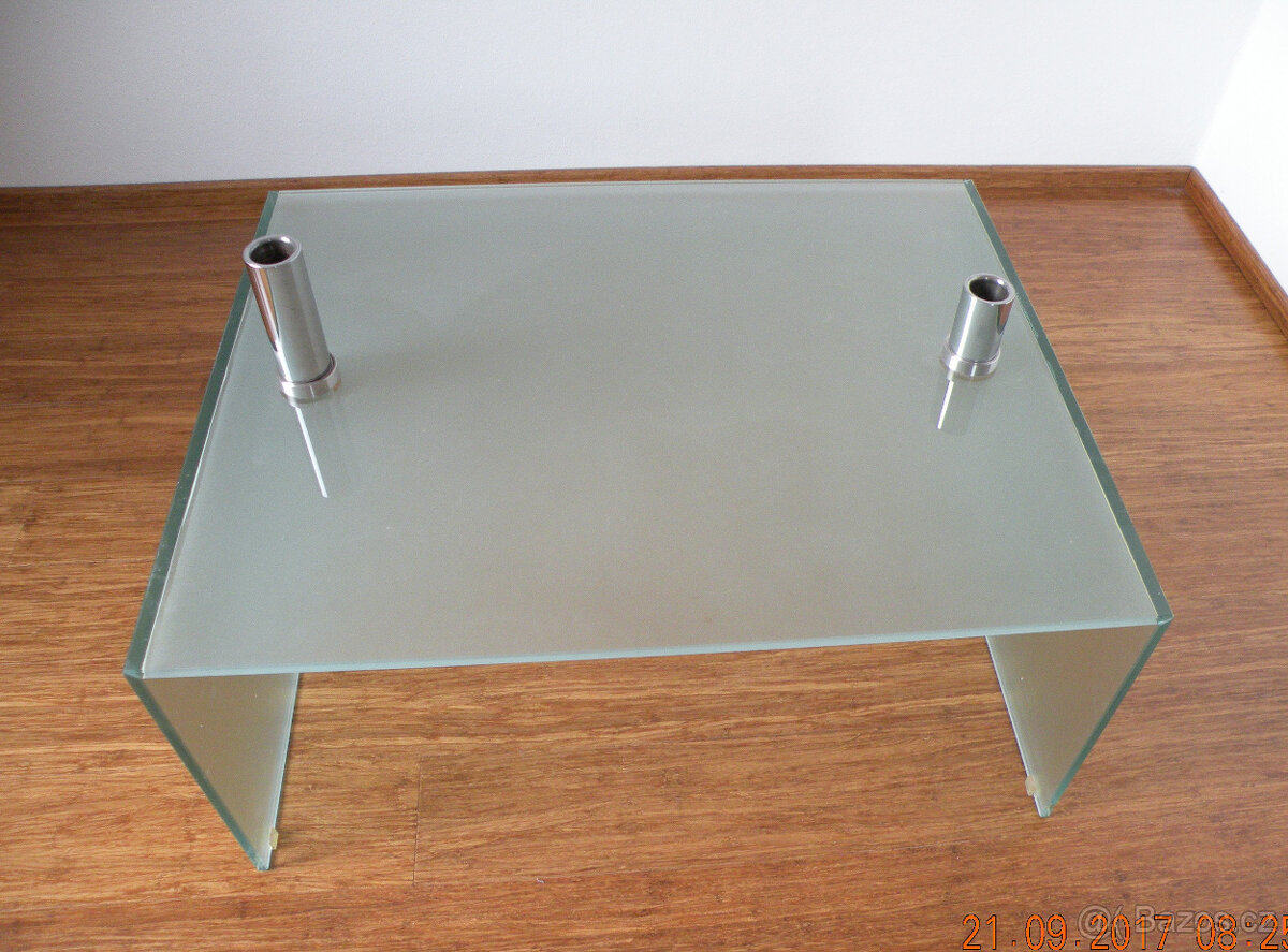 Designový skleněný stůl - 5