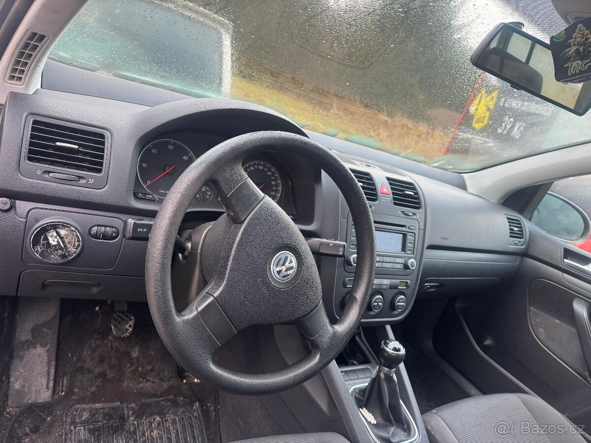 Volkswagen golf 5 1.9tdi - 5