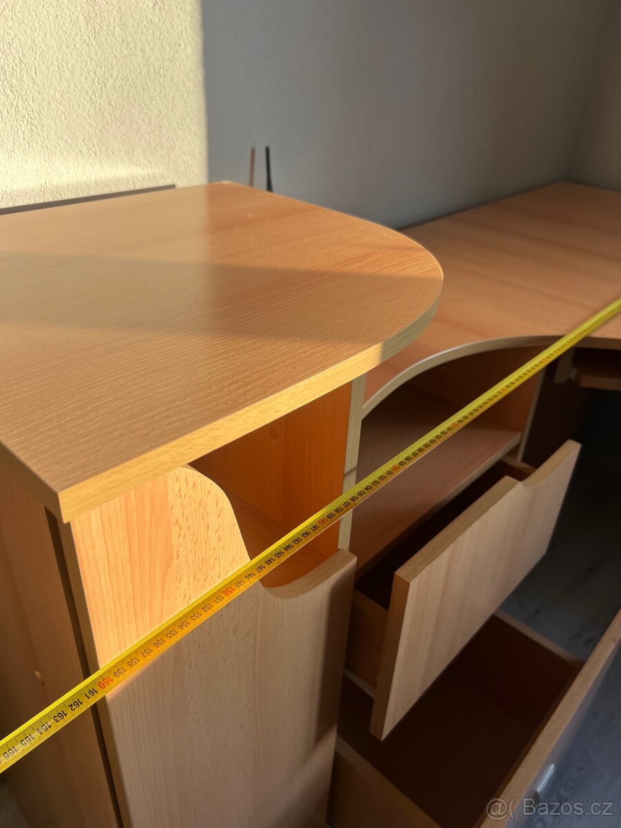 pracovní stůl - 5
