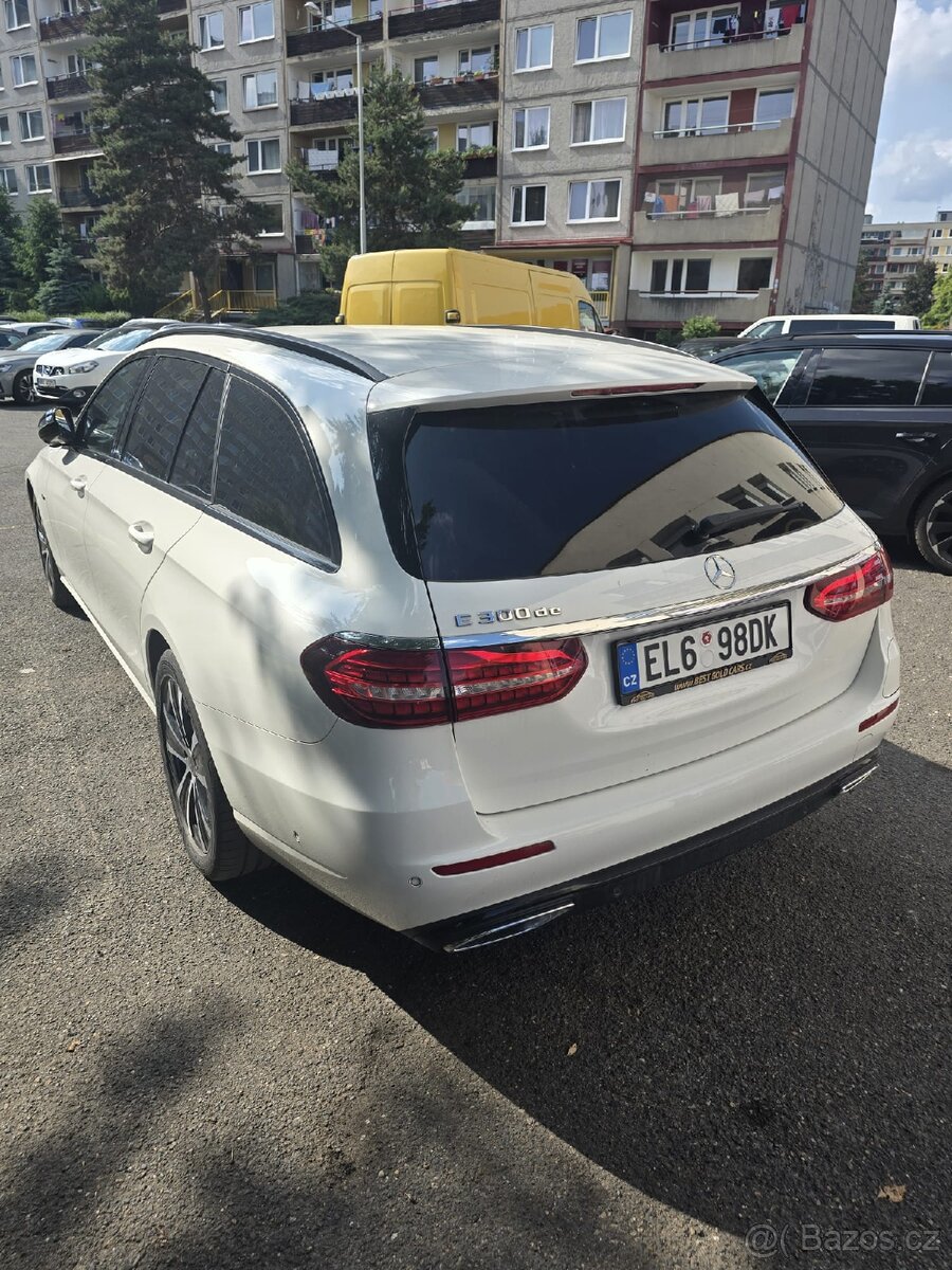 Mercedes E300 de T model UVEDENÁ CENA BEZ DPH - 5