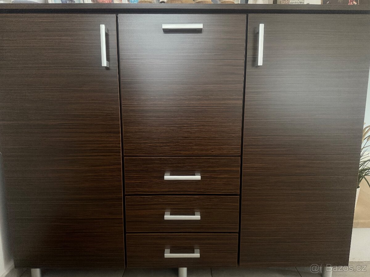 Kuchyně a obývací stena - 5