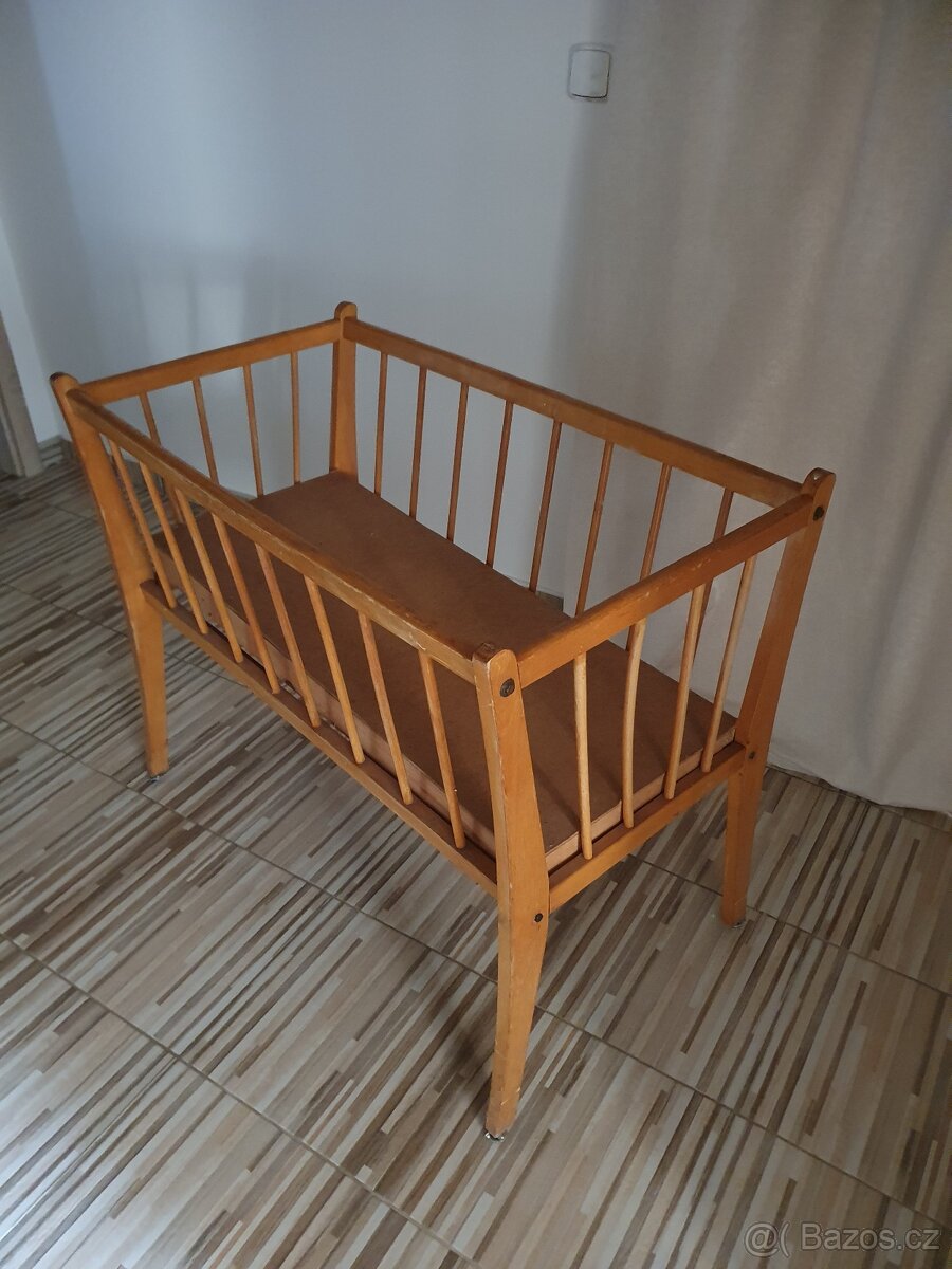 Prodám dětskou postýlku - 5