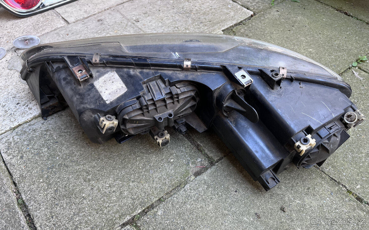 Mazda 6 GG liftback facelift - světla - 5