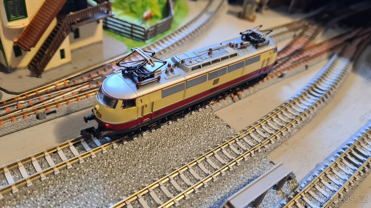 Vláčky N - električka BR103 - 5