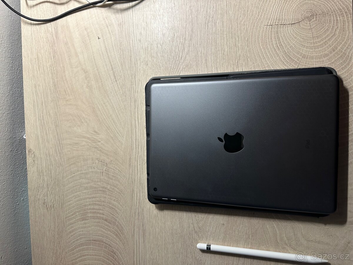 Prodám IPad - 5